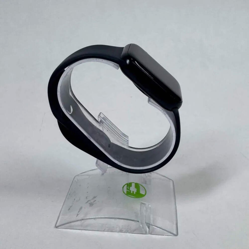 GPS Only Apple Watch SE 2nd Gen 40MM Midnight Aluminum Black Sport Band A2722