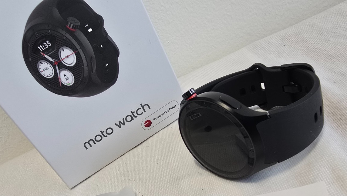 Moto Watch 2026 (XT2547-2) Volcanic Ash Silicone
