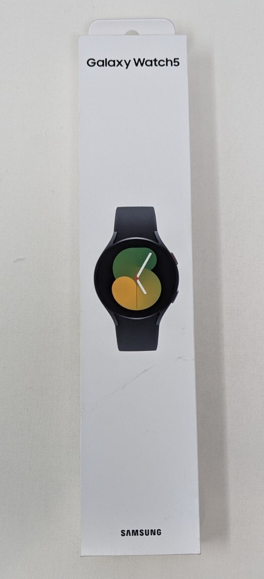Samsung Galaxy Watch5 Aluminum Smartwatch 40mm LTE Graphite. New-Factory Sealed