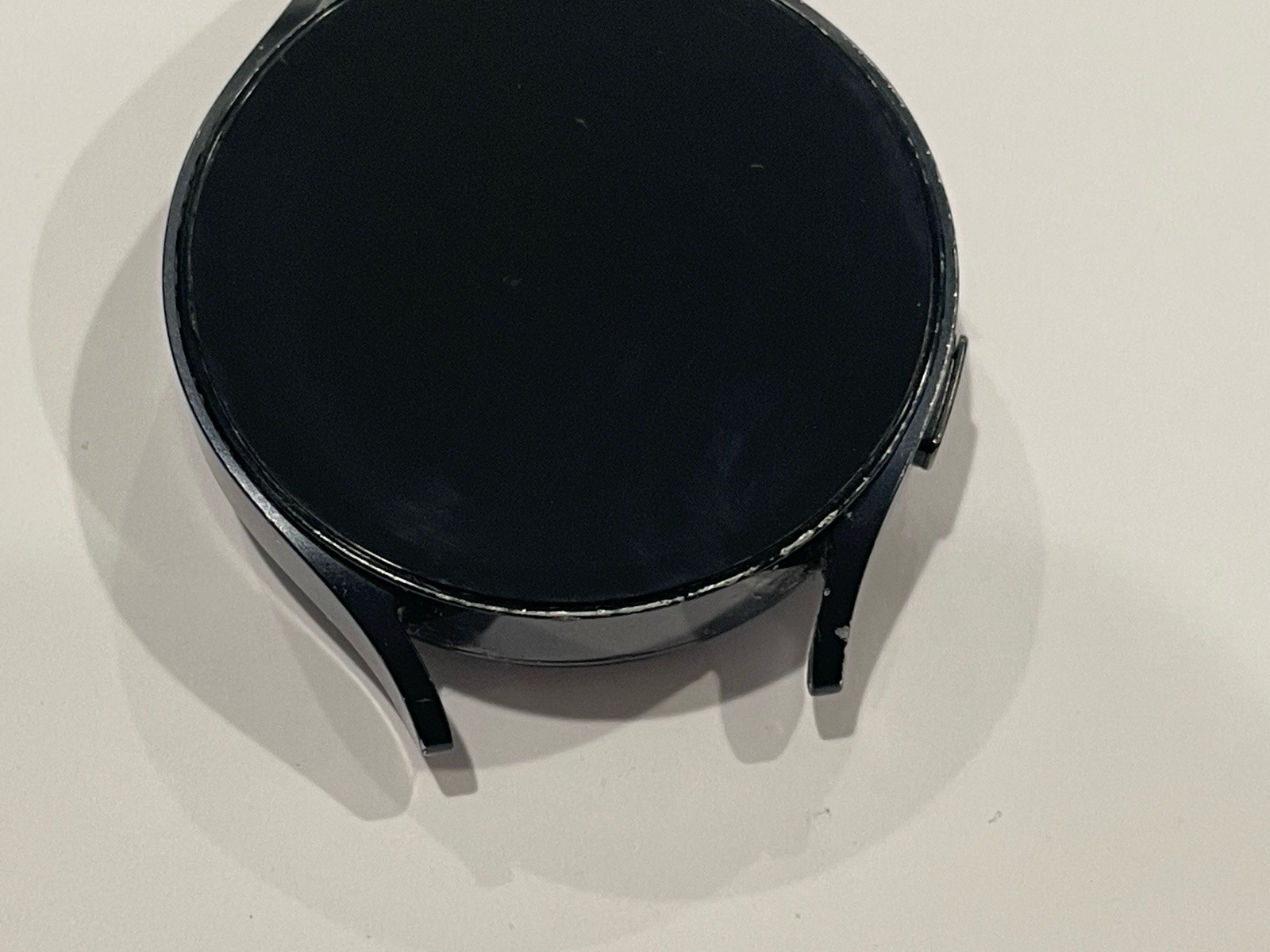 Samsung Galaxy Watch6 SM-R940 44mm GPS Aluminum Case – Used – Screen Black Spot