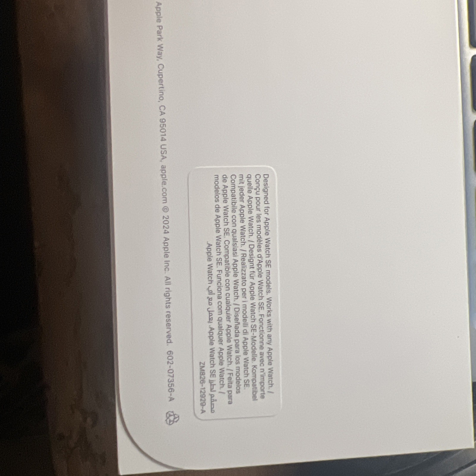 Apple Watch SE 3 40mm Starlight Aluminum Starlight Sport Band MEH34LW/A NIB