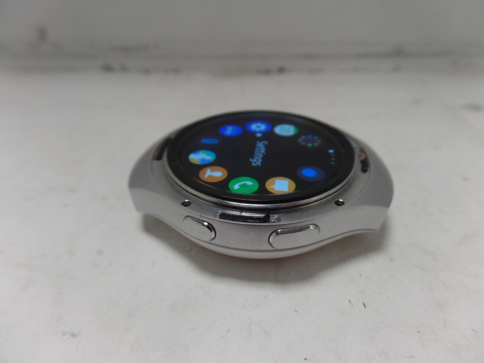 Samsung Gear S2 SM-R730V Verizon Smartwatch 44mm Silver/White AS-IS READ