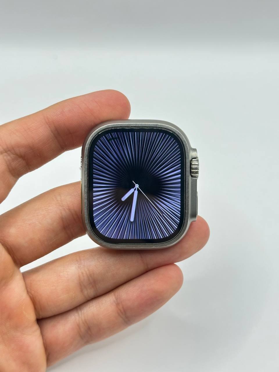 Apple Watch Ultra 1st 49mm GPS + LTE Natural Titanium **BAD LCD – SEE PICS**