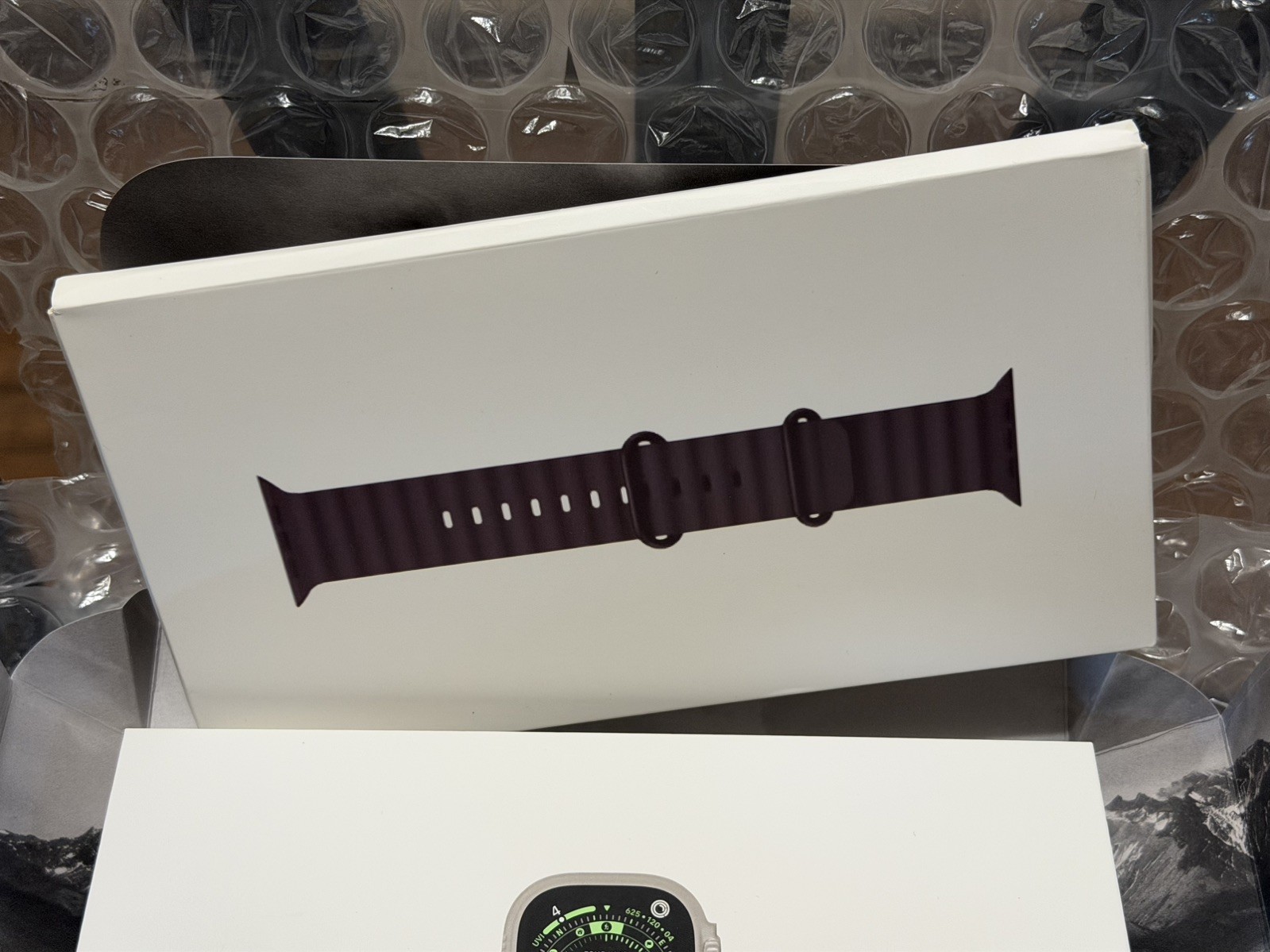 Apple Watch Ultra 3 49mm Natural Ti 64GB, Unlocked, Pristine, New Condition.
