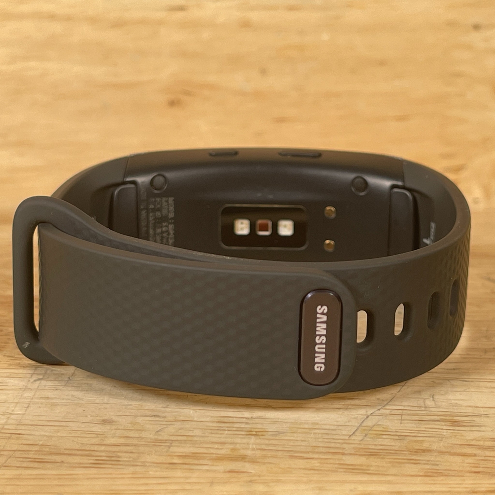 Samsung Gear Fit2 SM-R360 Smartwatch GPS Black Strap Touchscreen Wi-Fi Bluetooth