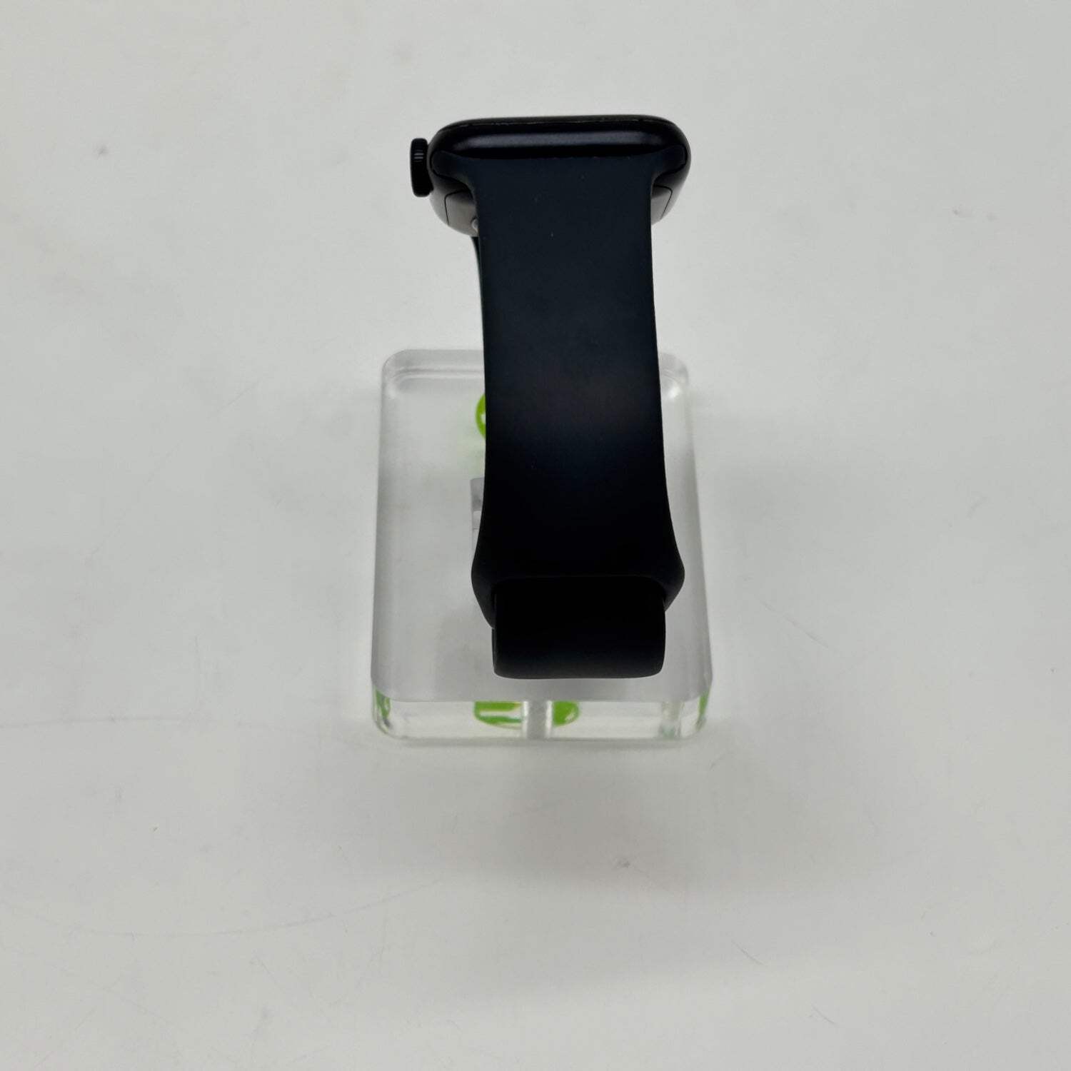 GPS Only Apple Watch SE 3 40MM Midnight Aluminum Midnight Sport Band MEH94LW/A