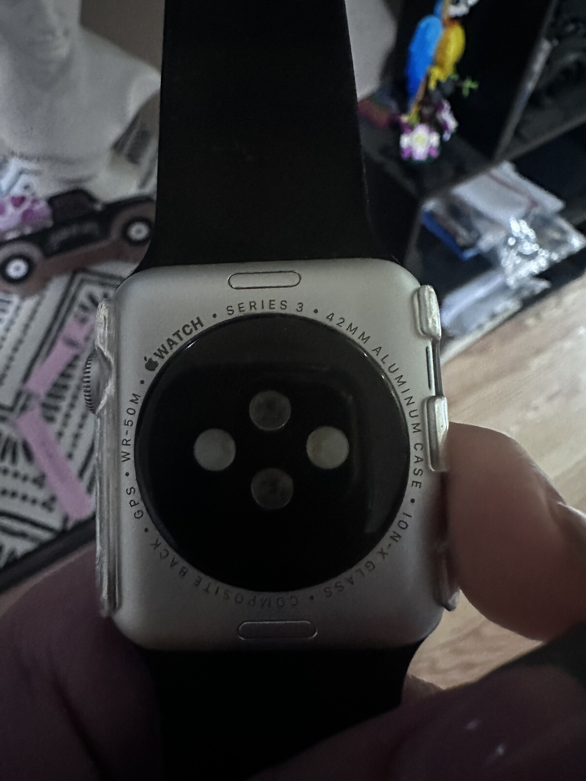 Apple Watch Series 3gps 42 Mm Space Gray Aluminum With Black