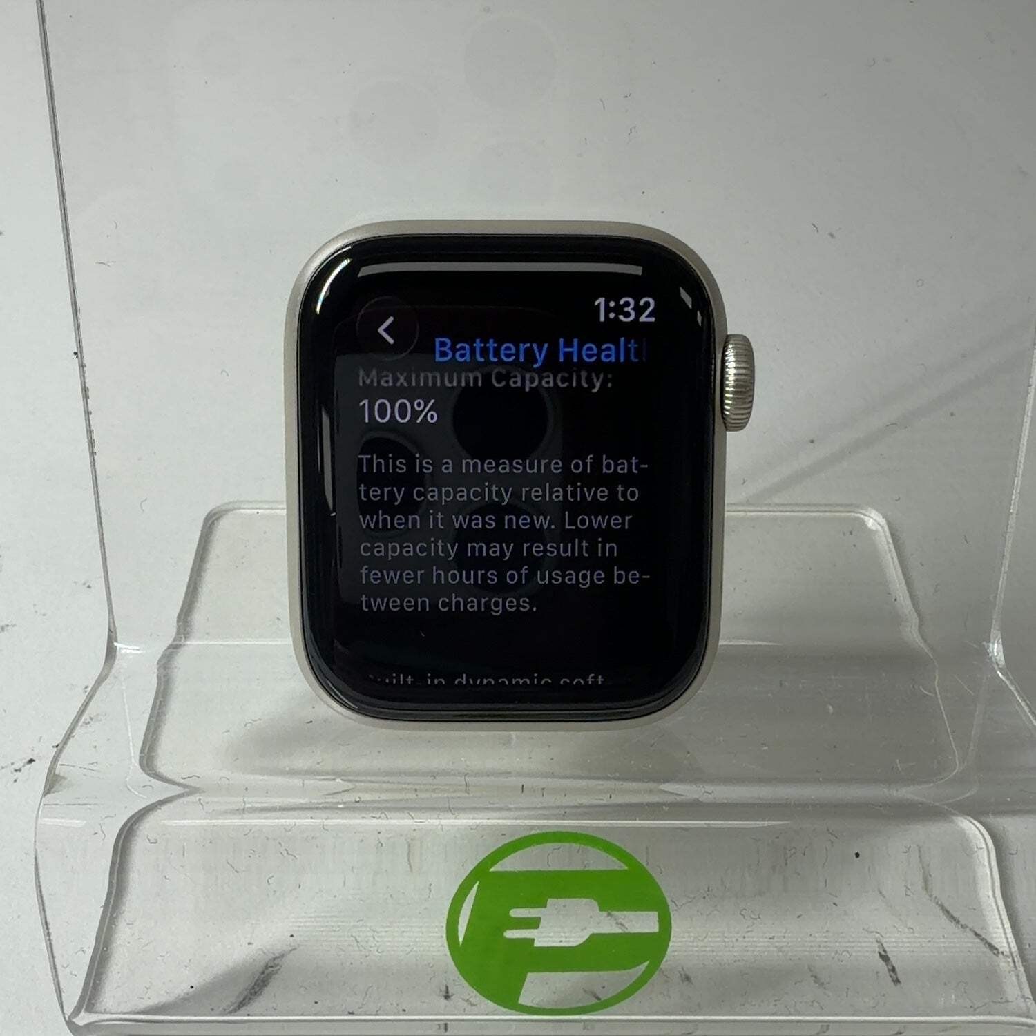Unlocked Apple Watch SE 3 40MM Starlight Aluminum Starlight Sport Band MEP64LW/A