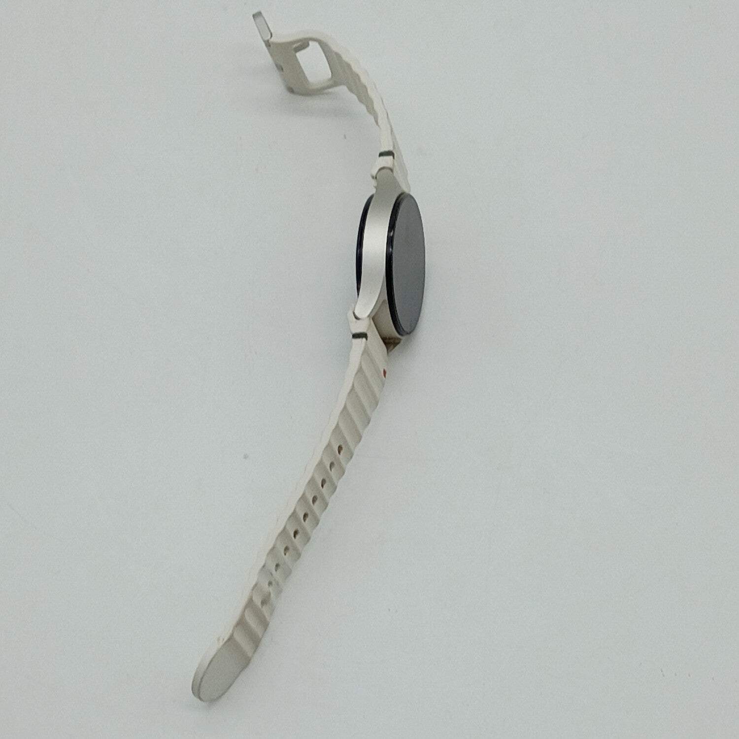GPS Only Samsung Galaxy Watch7 Aluminum Smartwatch SM-L300
