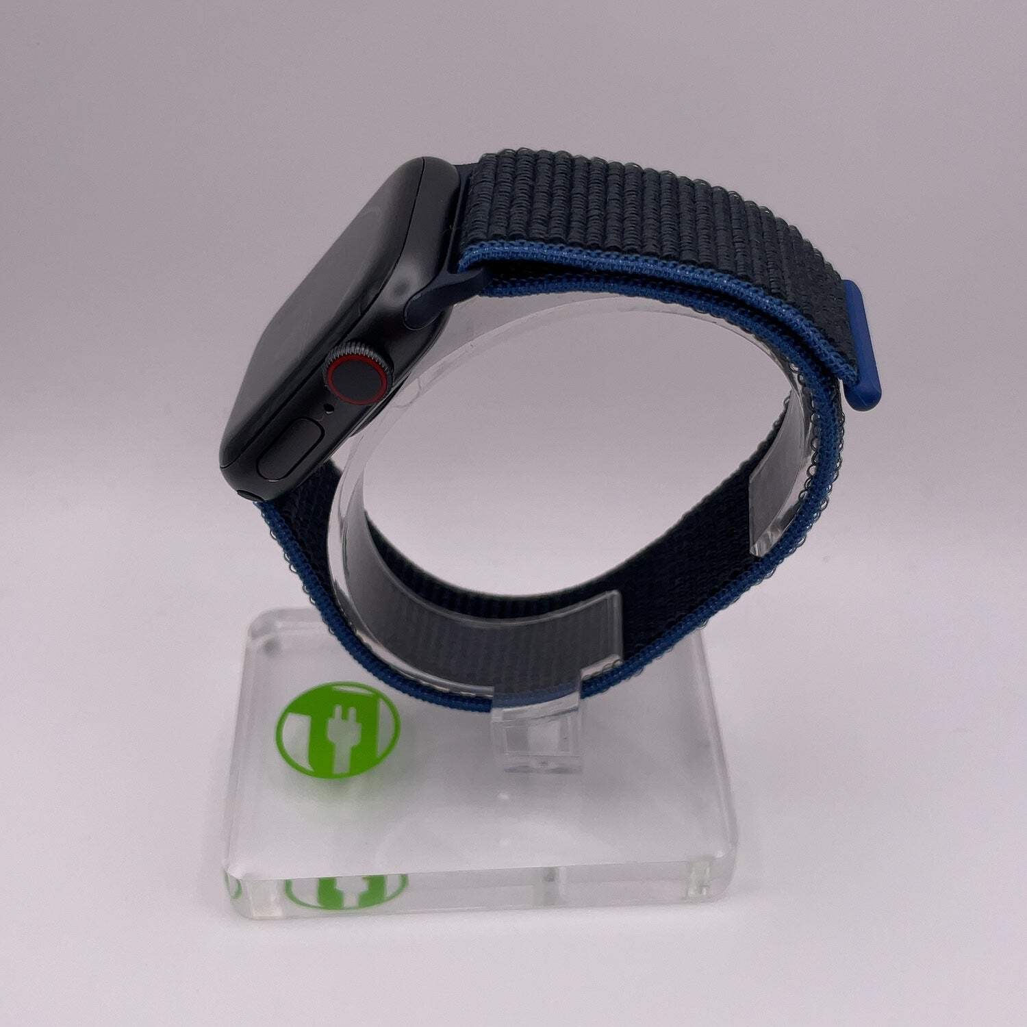 Unlocked Apple Watch SE 1st Gen 40MM Space Gray Aluminum Aftermarket Band
