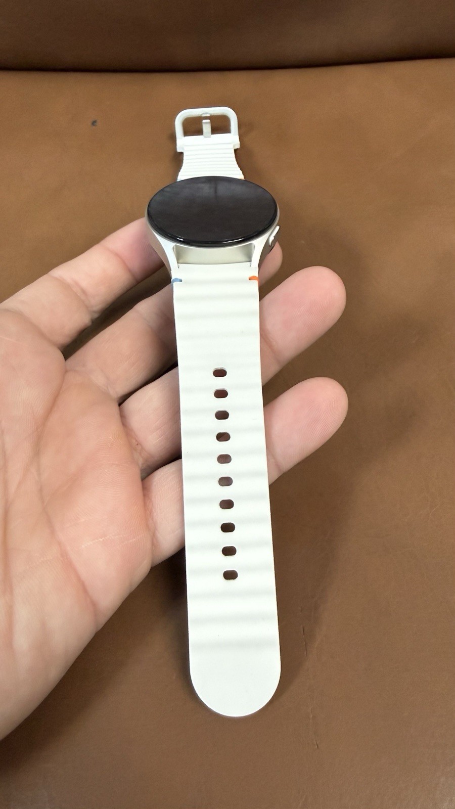 Samsung Galaxy Watch SM-L300 40mm Silver Metal Case White Silicone Band GPS