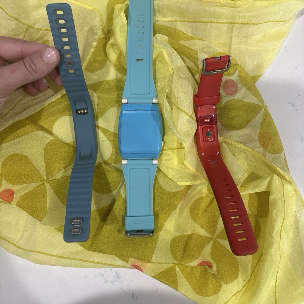 Fitbit watch lot, no chargers, used