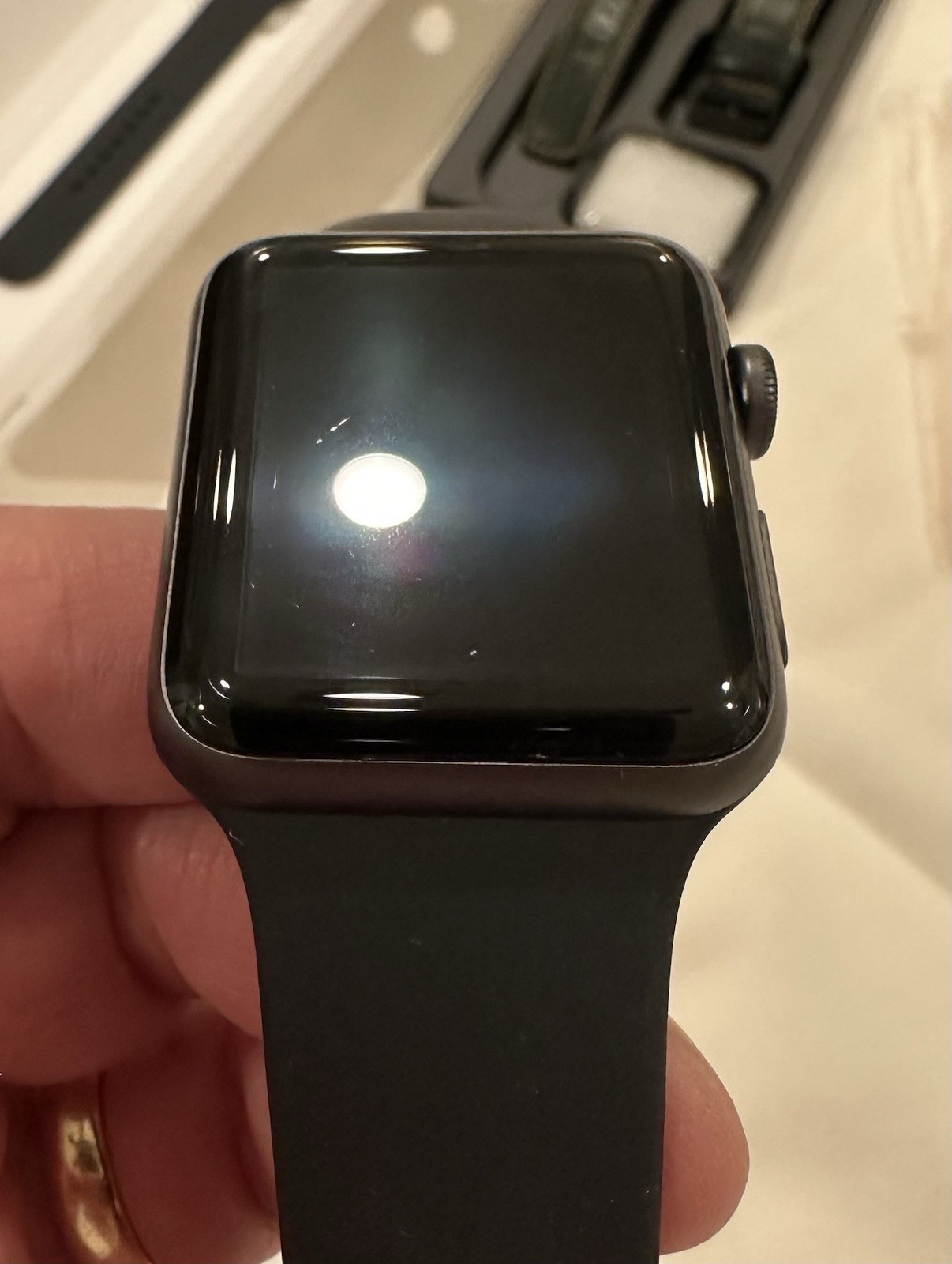 Apple Watch Series 3 42mm Aluminium Case with three bands – Space Gray/Black