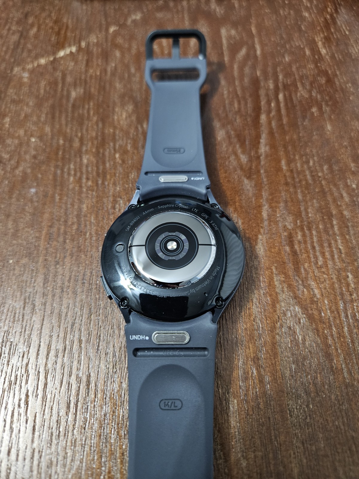 Samsung Galaxy Watch 6 44mm LTE Graphite SM-R945U Complete In Box Ships Free