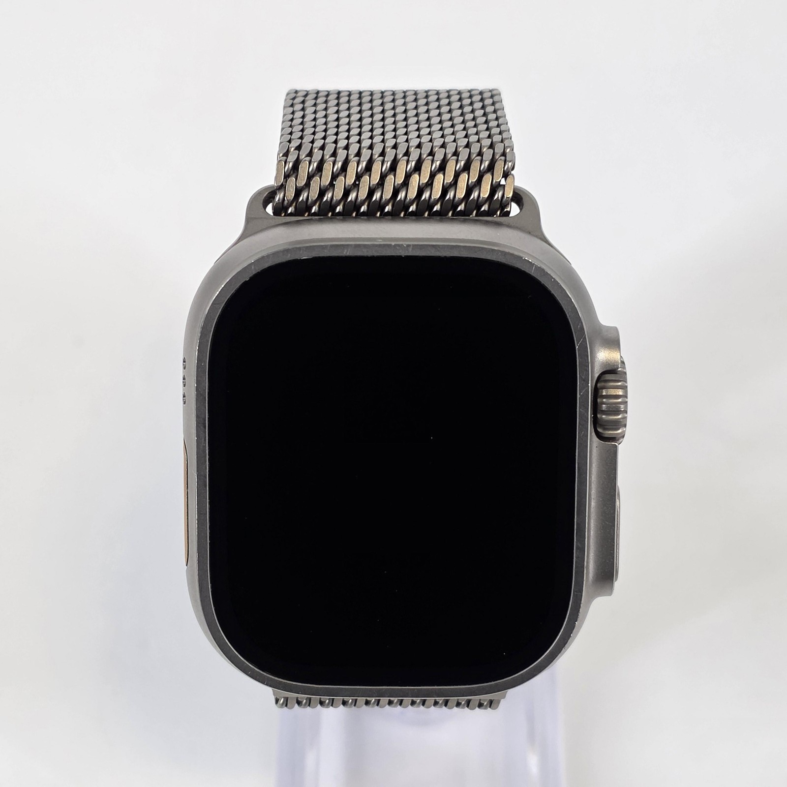 Apple Watch (Ultra 2) 49mm Natural Titanium (LTE) w/ Milanese Loop – Excellent