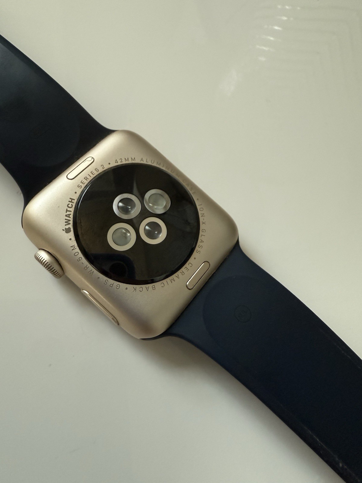 Apple Watch Series 2 42mm Gold Aluminum Case Navy Band