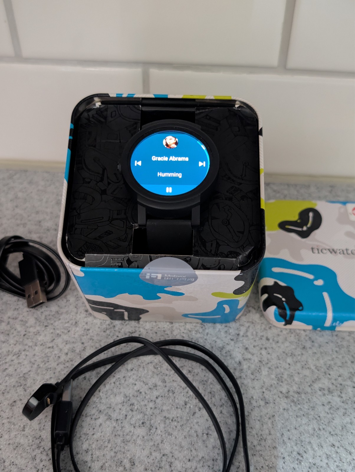 Mobvoi Ticwatch E Smart watch Black EXCELLENT condition