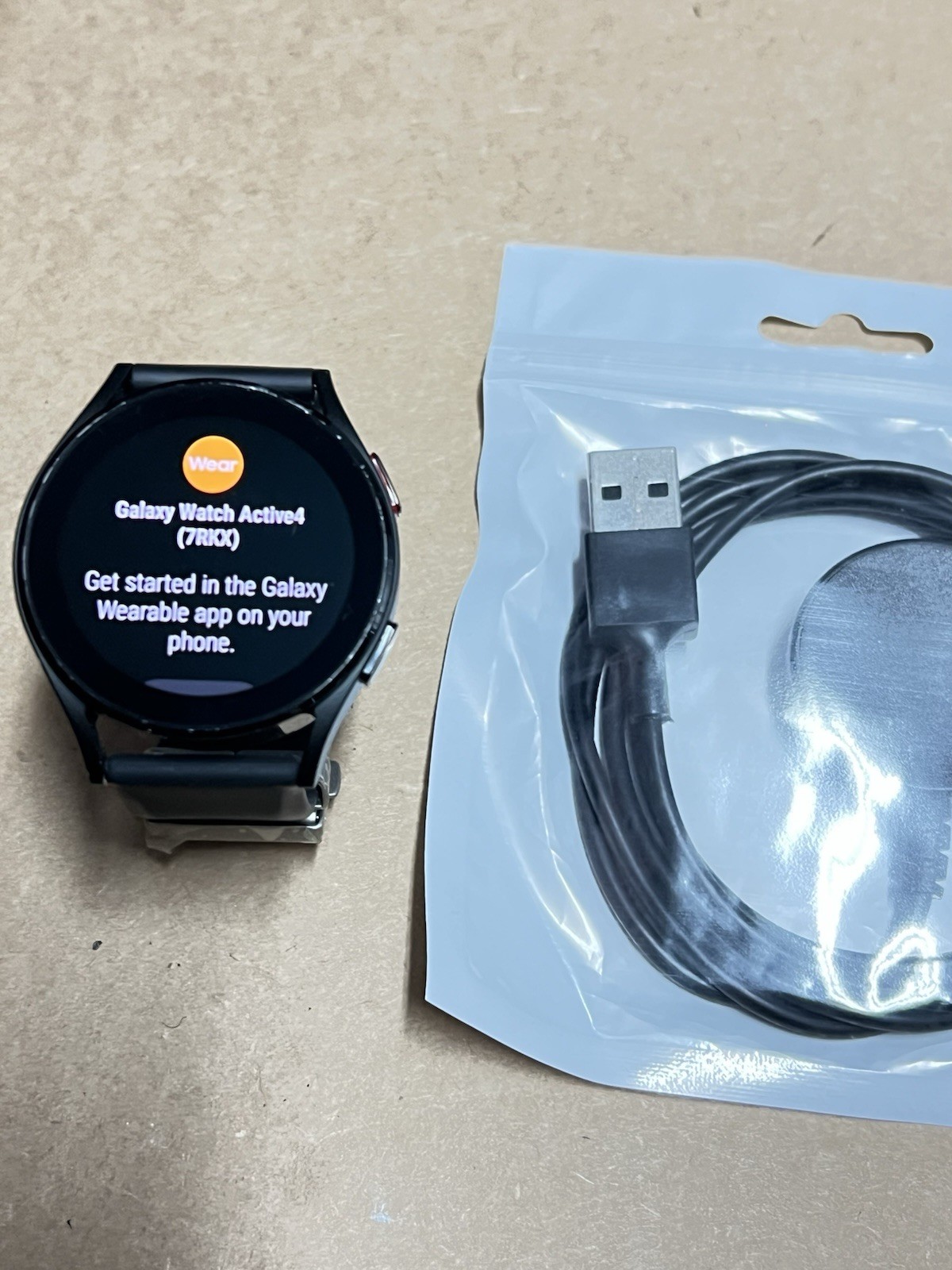 Samsung Galaxy Watch 4 40mm Aluminum Smartwatch SM-R860
