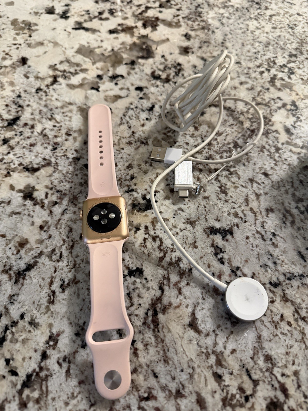 Apple Watch Series 3 38mm Rose Gold Aluminum Case, Light Pink Silicone Band GPS