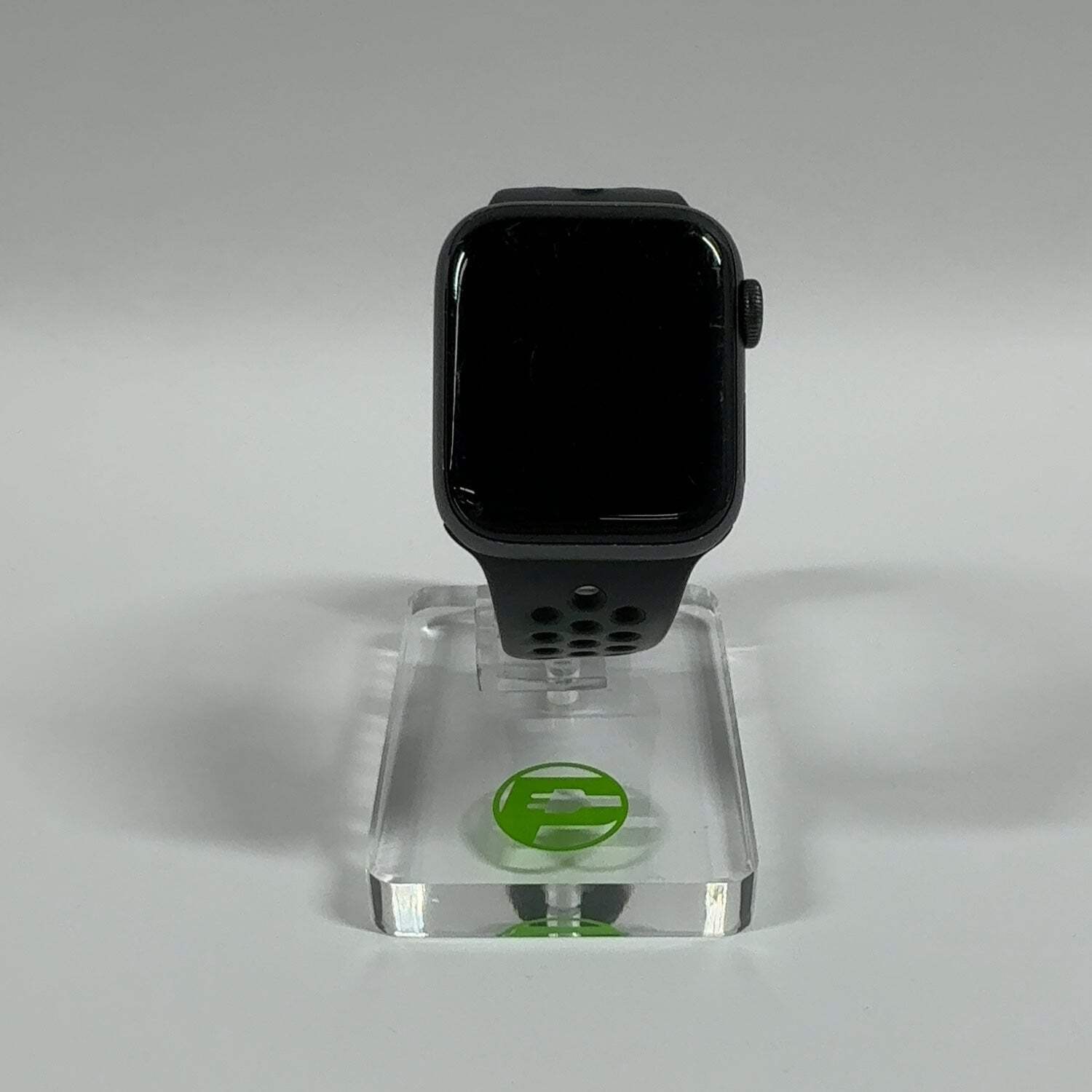 Unlocked Apple Watch Series 5 40MM Space Gray Aluminum Nike Sport Loop A2094