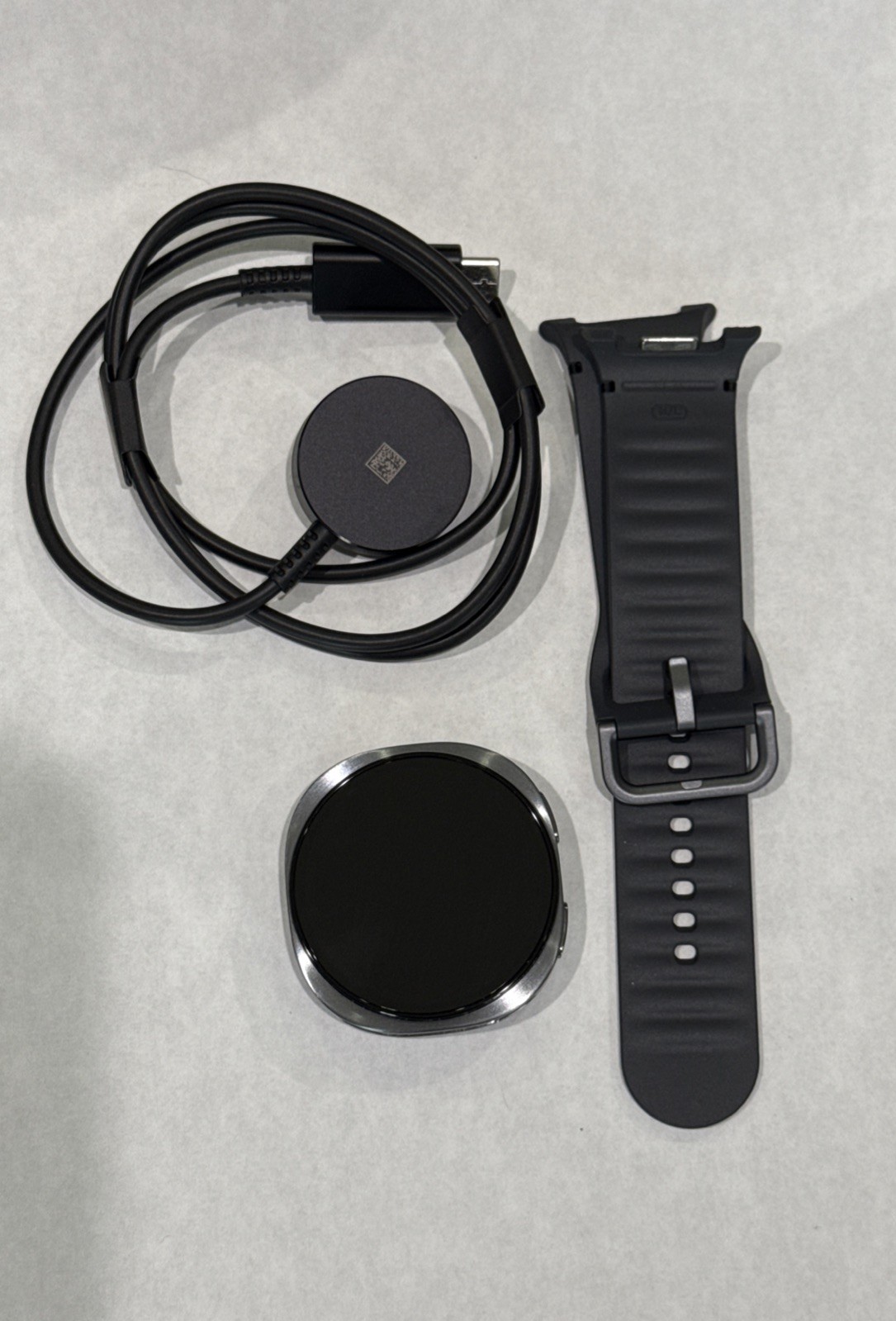 Samsung Galaxy Watch 8 44mm Graphite Smartwatch SM-L330NDACXAA – New, No Box!!