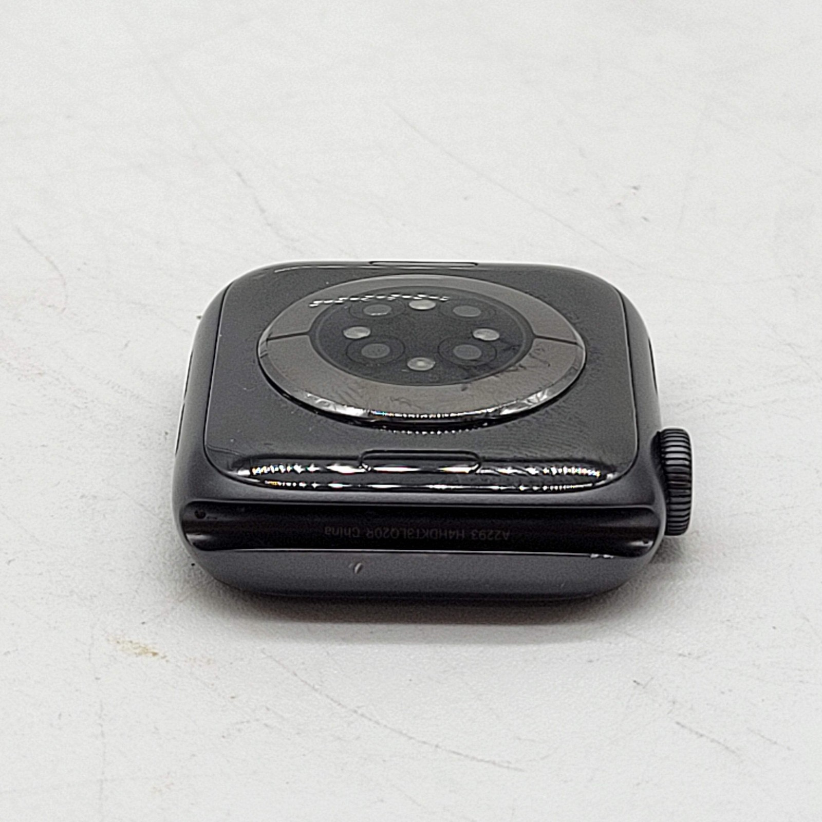 Broken Unlocked Apple Watch Series 6 40MM Aluminum A2293 Read Face Only