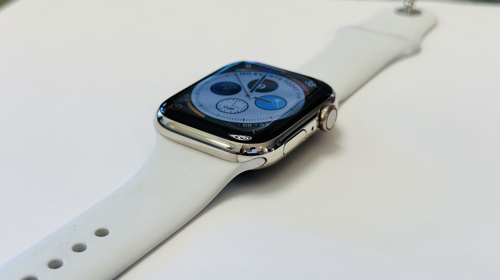 White Gold Plated Apple Watch 45mm CUSTOM Stainless Steel Series 9 White Sport B