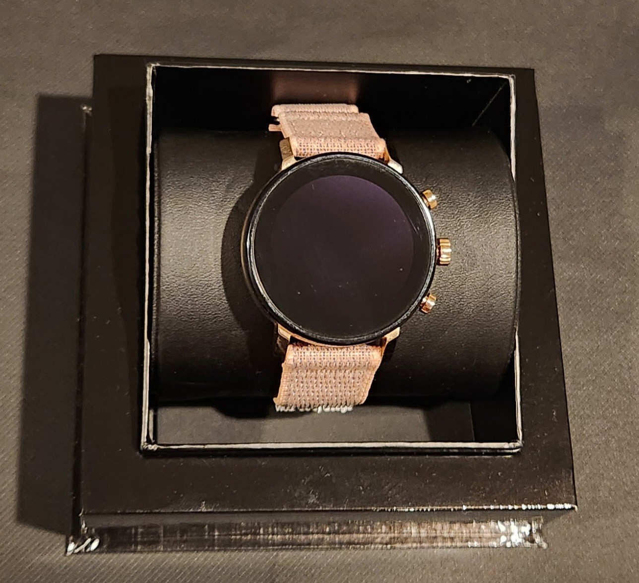 Movado Connect 2.0 Unisex 40mm Digital Smartwatch Yellow Gold Mesh S (PD7009290)