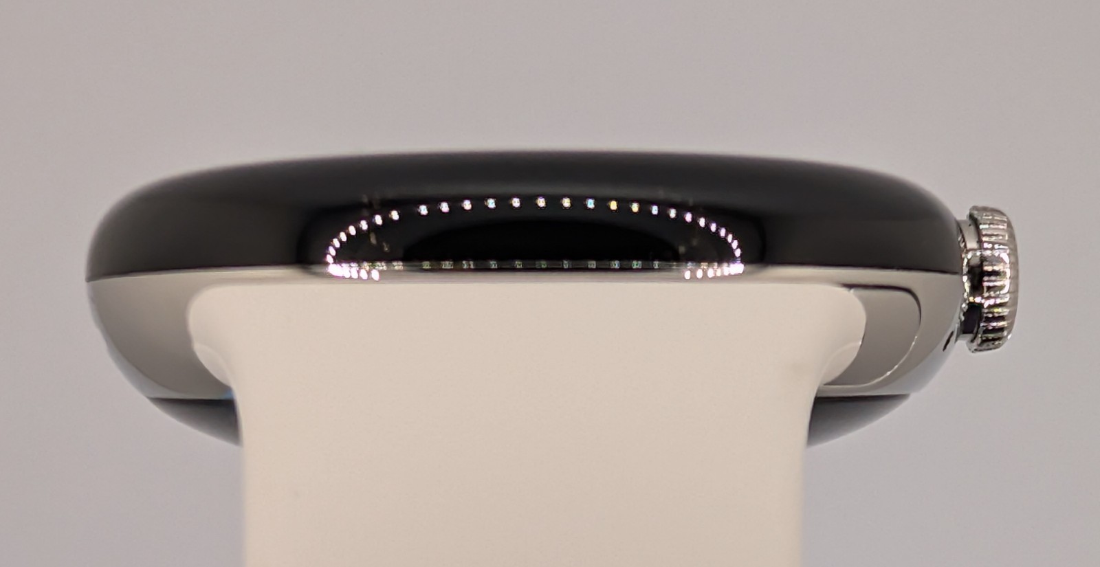 NEW – Google Pixel Watch (1st Gen) Silver – Wi-Fi/ 41mm (Very Good). ~2SU~