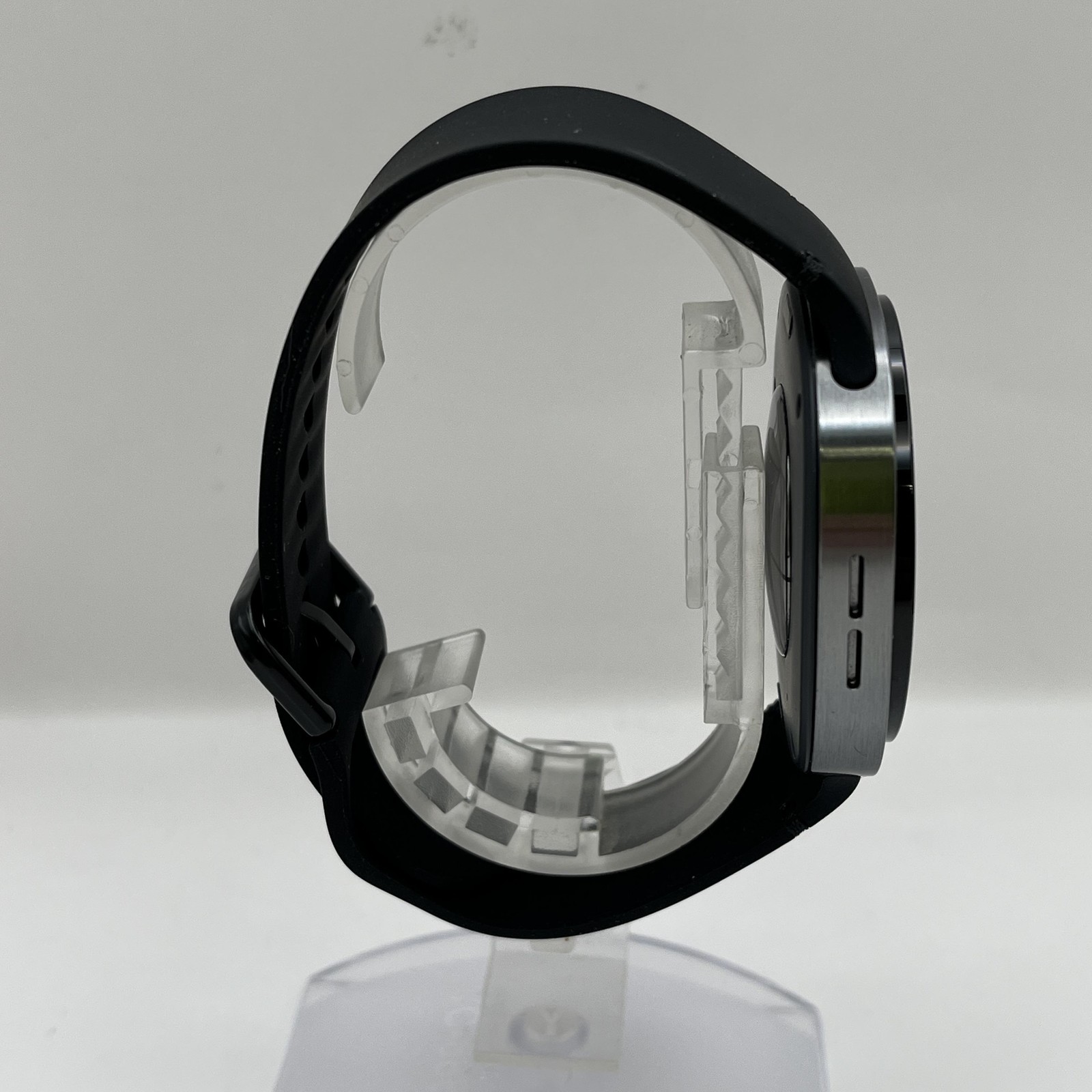 Samsung Galaxy Watch8 44mm Graphite Aluminum (LTE) w/ Sport Band – Excellent