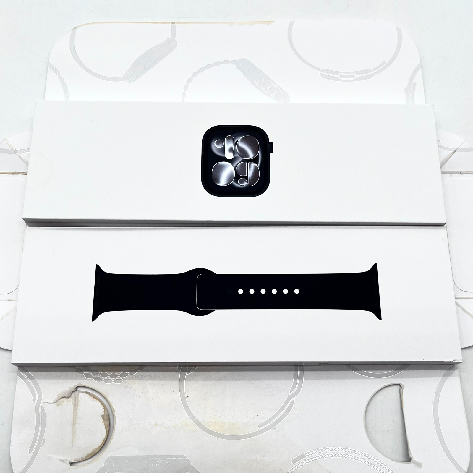 Apple Watch Series 11 GPS 42mm Jet Black Case/Black Sports Band MEQT4LW/A