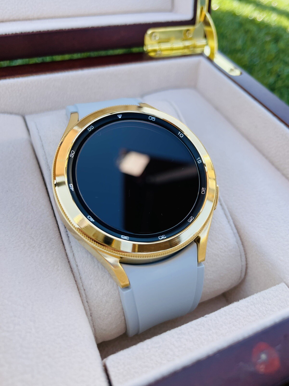 Custom 24k Gold Plated Samsung Galaxy Watch 4 POLISHED Gold Bezel Gray Band 2021