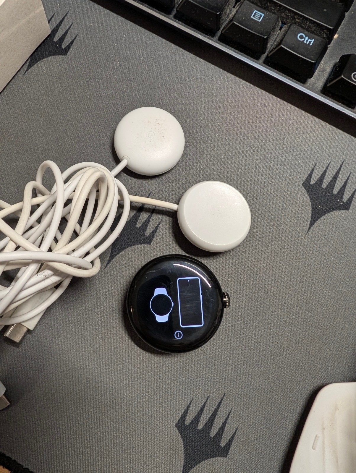 Google Pixel Watch Matte Black w/Black and Silver Bands (LTE/US) – used/works