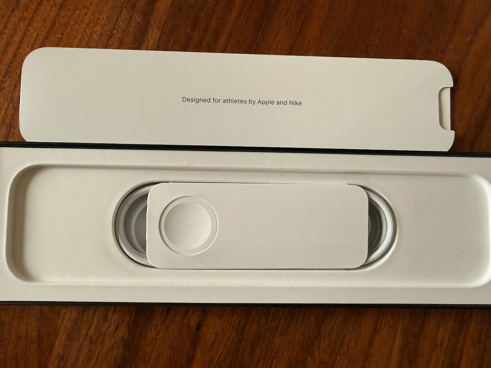 Apple Watch Nike Series 6 44mm GPS Space Gray MG173LL/A – Minor Screen Scratch