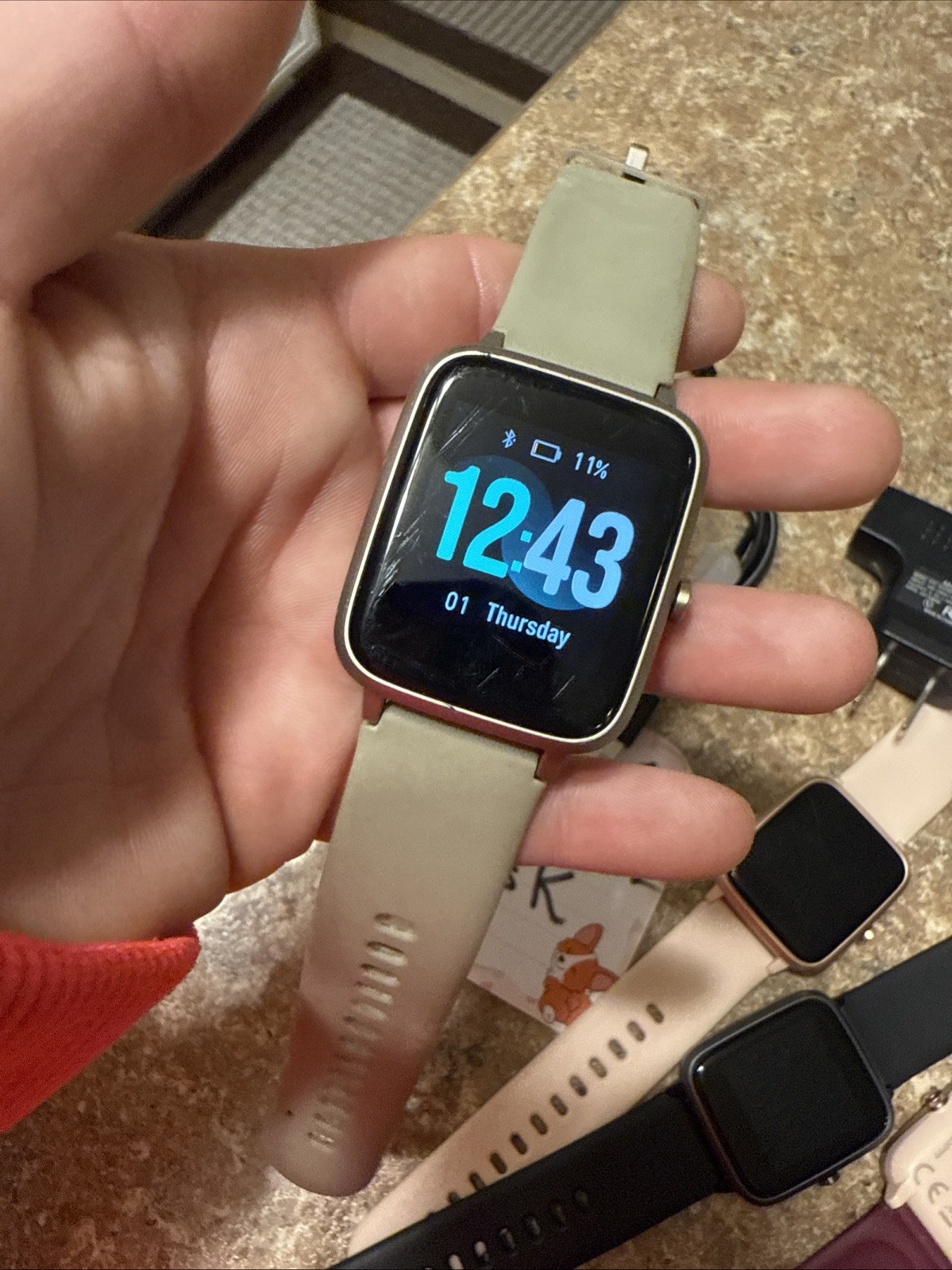 Lot of TESTED smart watches (unbranded)/unknown brand) Screens turn on