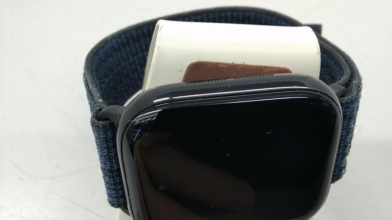 Apple Watch Series 10 42mm GPS Nike Sport Loop Black/Blue, 100% Battery