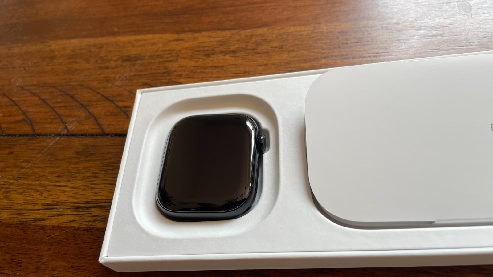 Apple Watch Series 11 42mm Jet Black Aluminum Cellular Black Sport Band S/M NEW