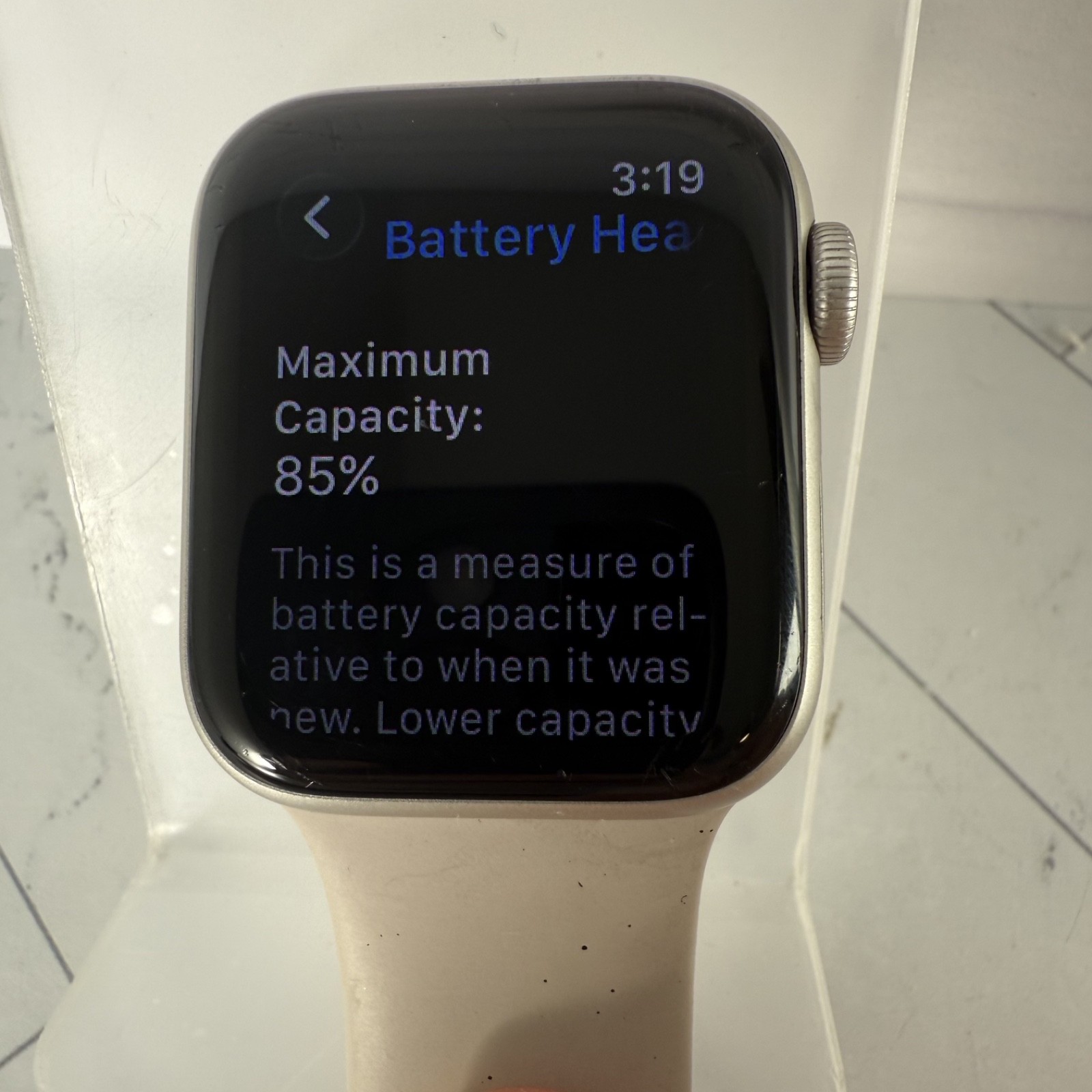 Apple Watch SE 2nd Gen A2726 40mm Starlight WiFi + Cellular Unlocked #A81