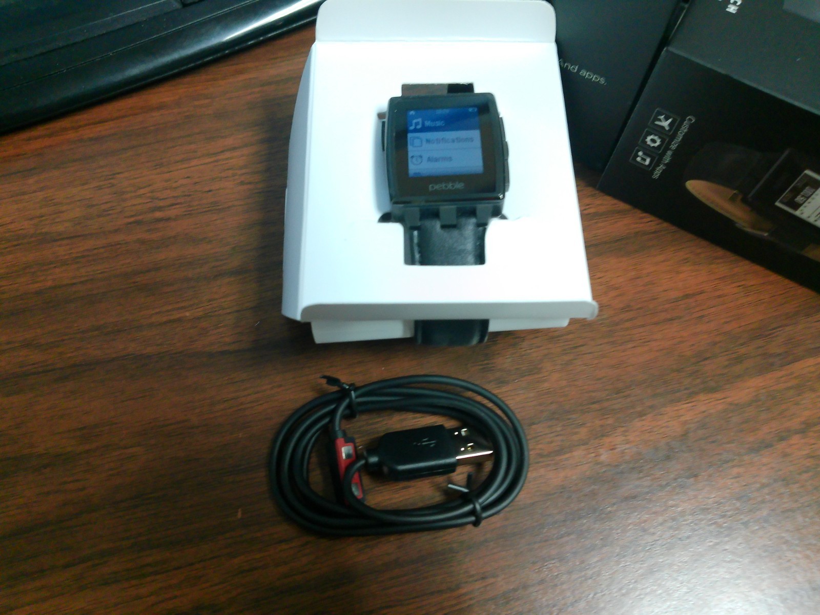 Pebble Steel 401BLR Smartwatch Leather Band, open box
