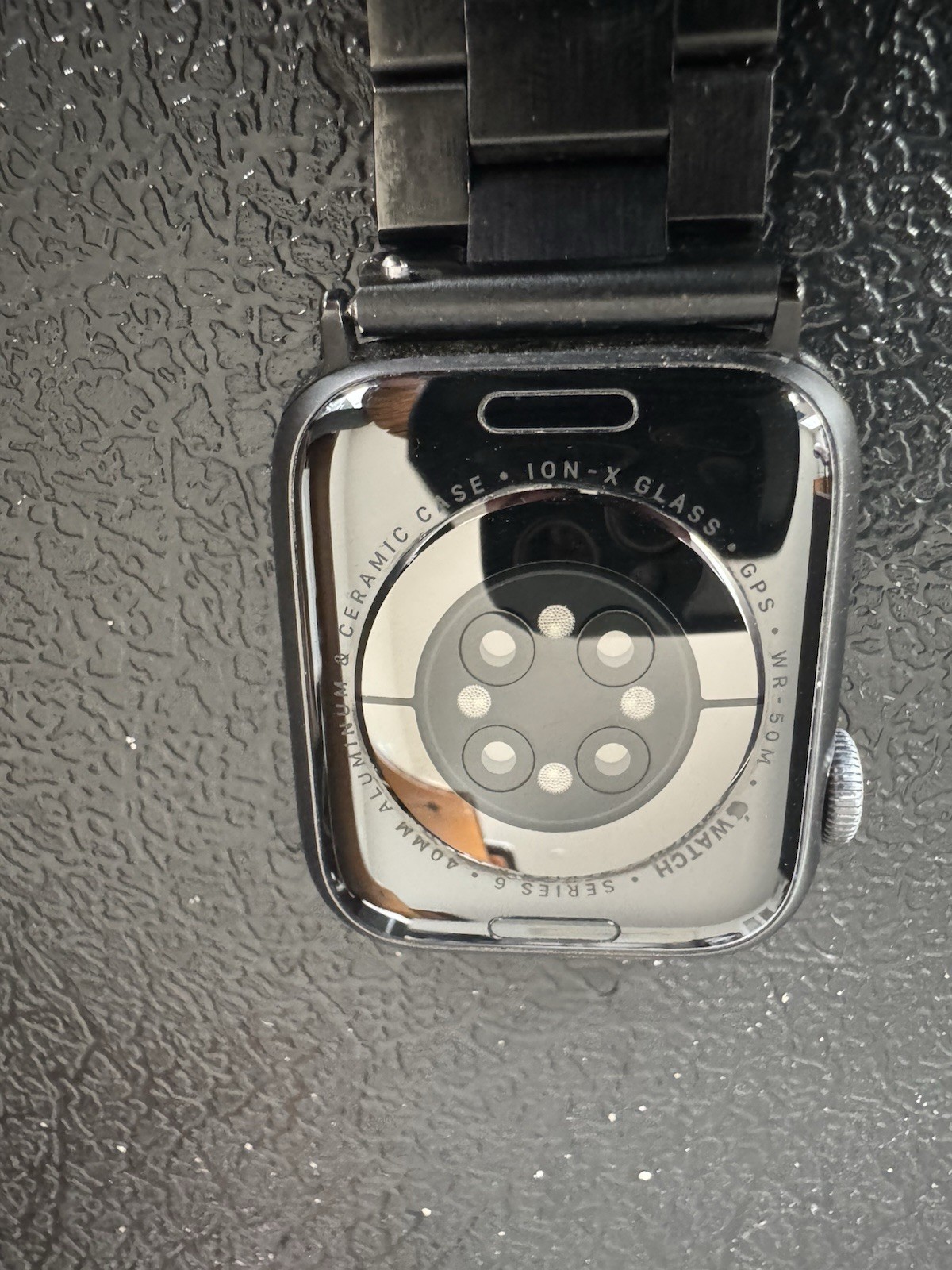 Apple Watch Series 6 GPS w/ 40MM Space Gray Aluminum Case