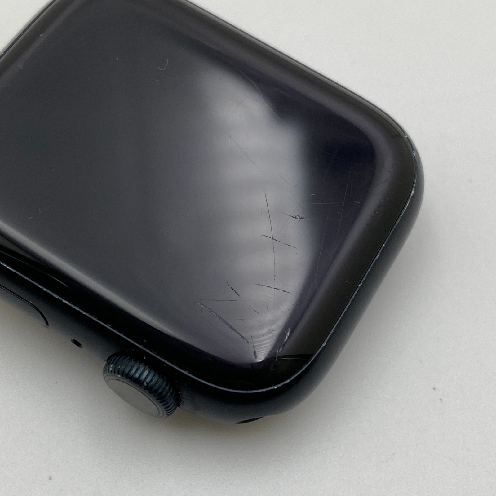 Apple Watch Series 8 – 45mm Aluminum Midnight GPS A2771 – Fair Condition