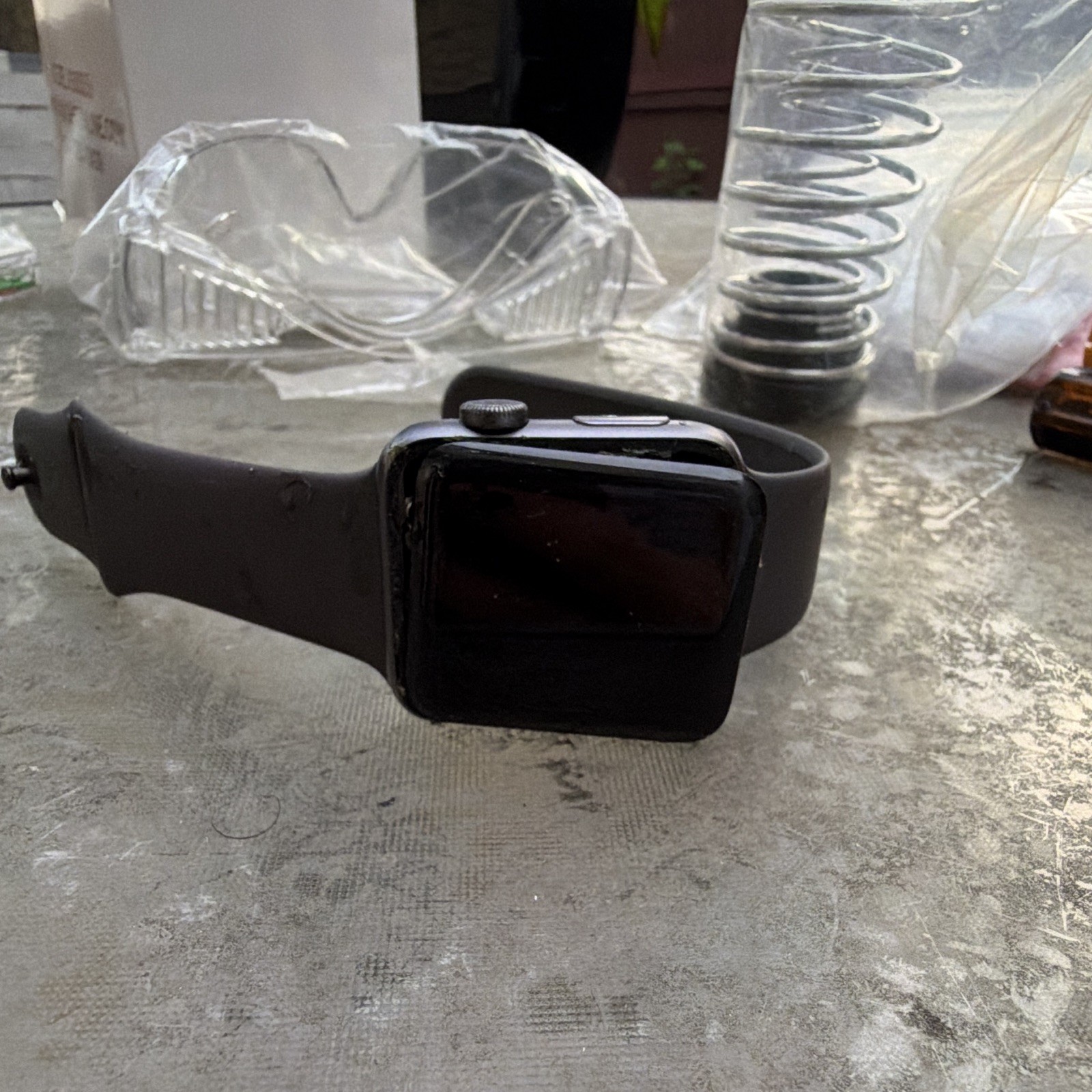 Apple Watch Series 3 GPS 42mm Gray Aluminum Case Black Silicone Band