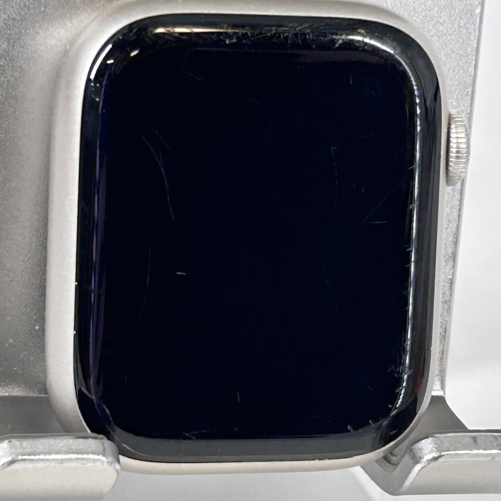 Apple Watch (Series 8) 45mm Gold Aluminum (LTE) w/ No Band – Fair