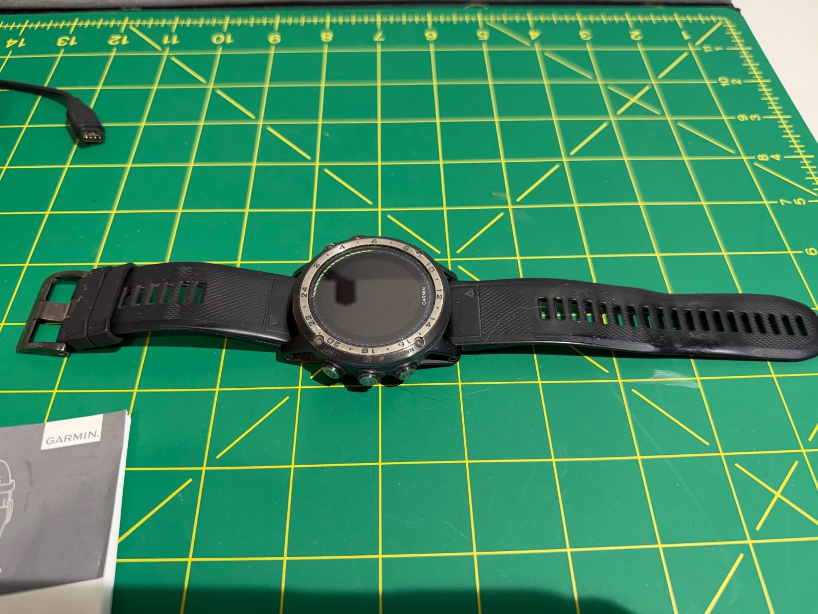 Garmin D2 Charlie Aviator Smartwatch Brown Leather Band GPS Health Tracking