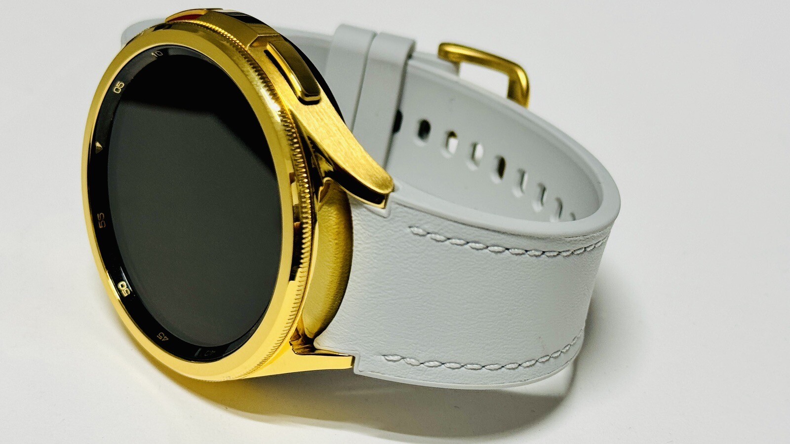 Samsung Galaxy Watch 6 47mm Custom 24k Gold with Fabric Gray Band 2023