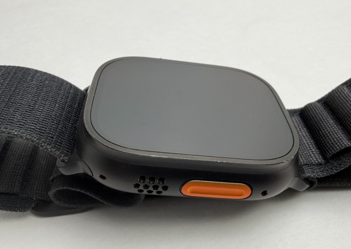Apple Watch Ultra 3 49MM Black Titanium Black Alpine Loop MF0X4LW/A
