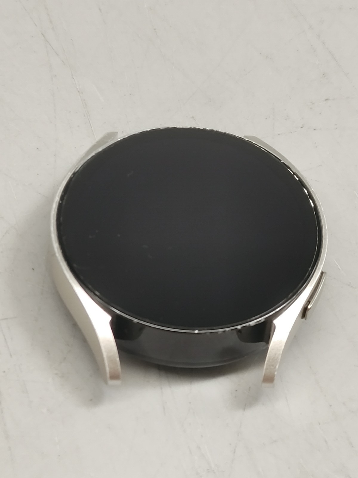 Samsung Galaxy Watch 6 SM-R930 Wi-Fi GPS 40MM Aluminum