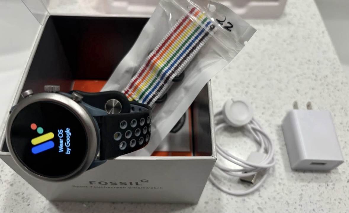 Fossil Q Smartwatch- Includes Box Booklet