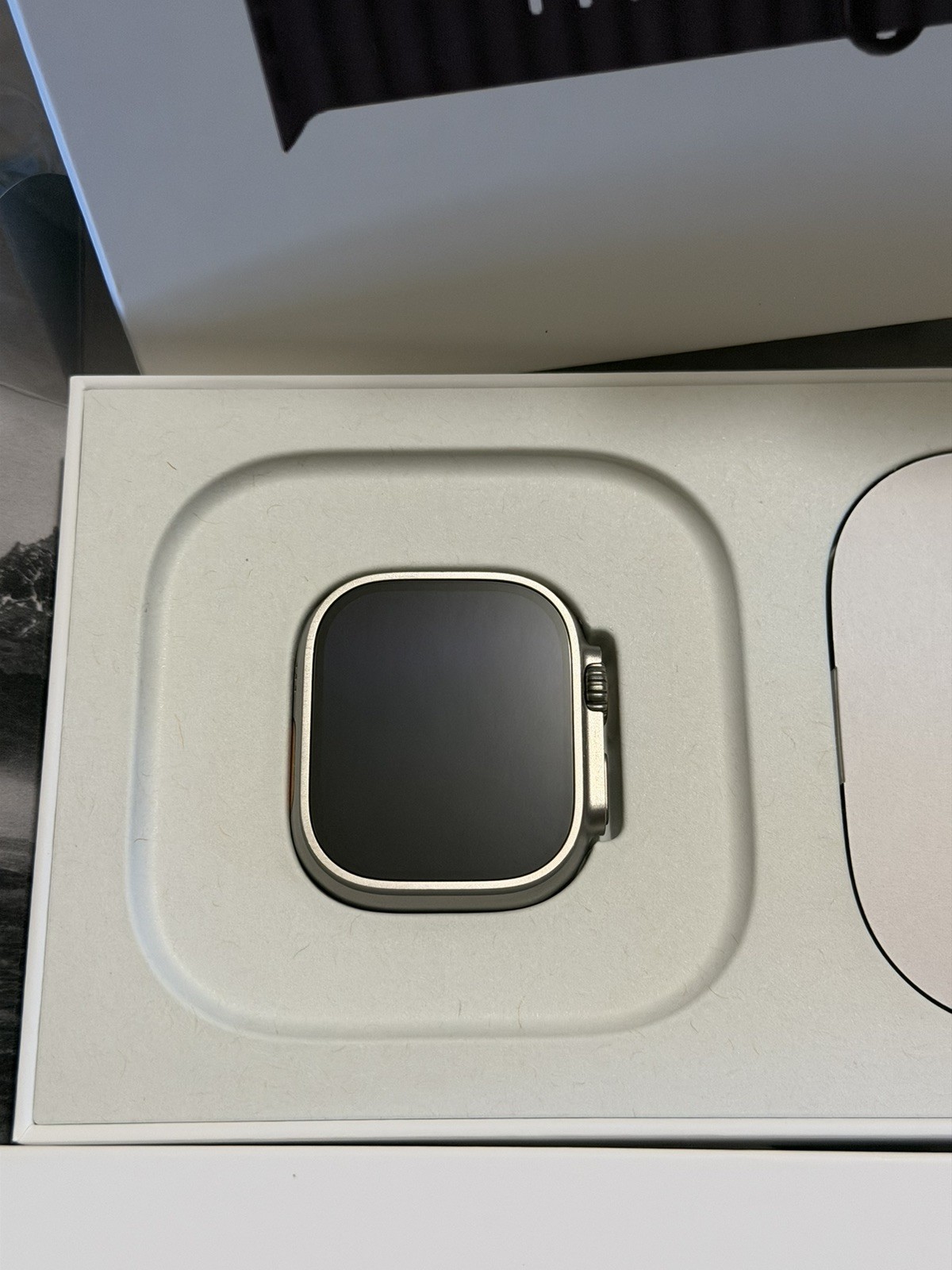 Apple Watch Ultra 3 49mm Natural Ti 64GB, Unlocked, Pristine, New Condition.