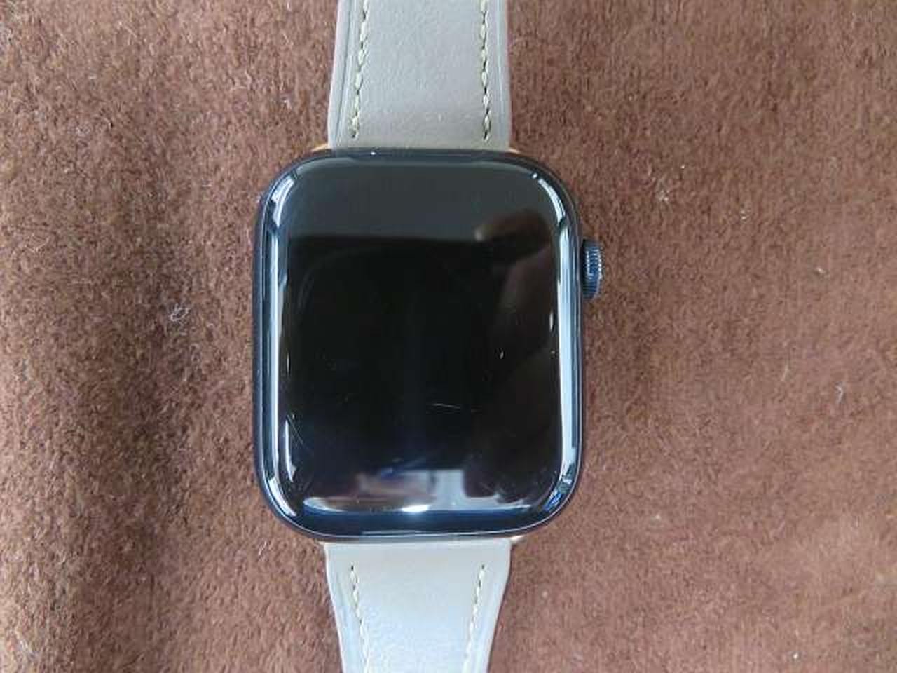 Apple Watch Series 7 GPS+Cellular 45mm Retina Display IP6X Water Resistant